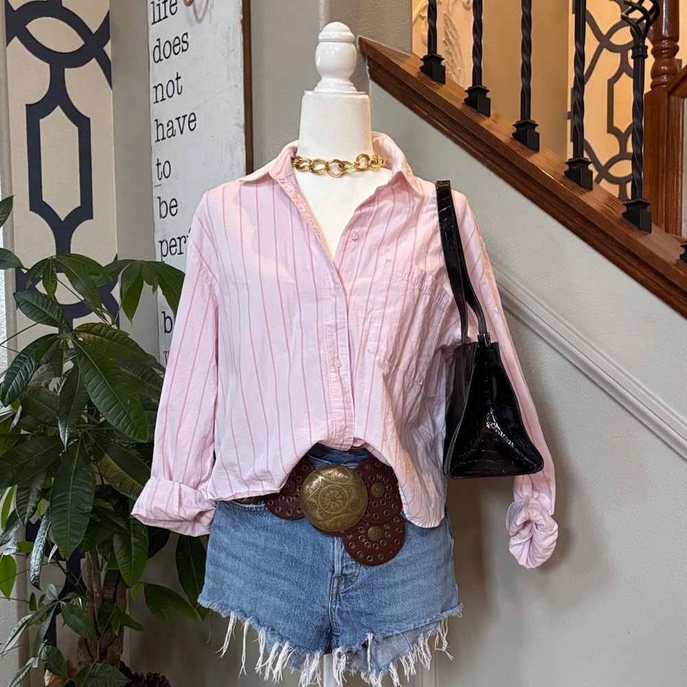 Preppy Cute Pink Striped Button-Up Crop Shirt 🤩